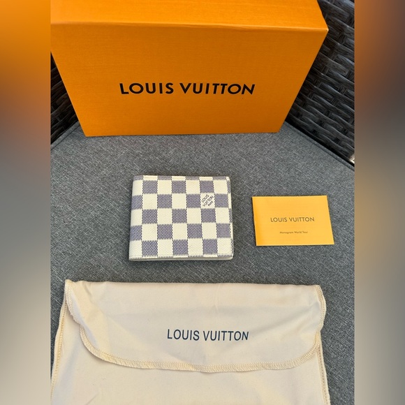 Louis Vuitton White and Blue Checkered Wallet - Picture 1 of 5